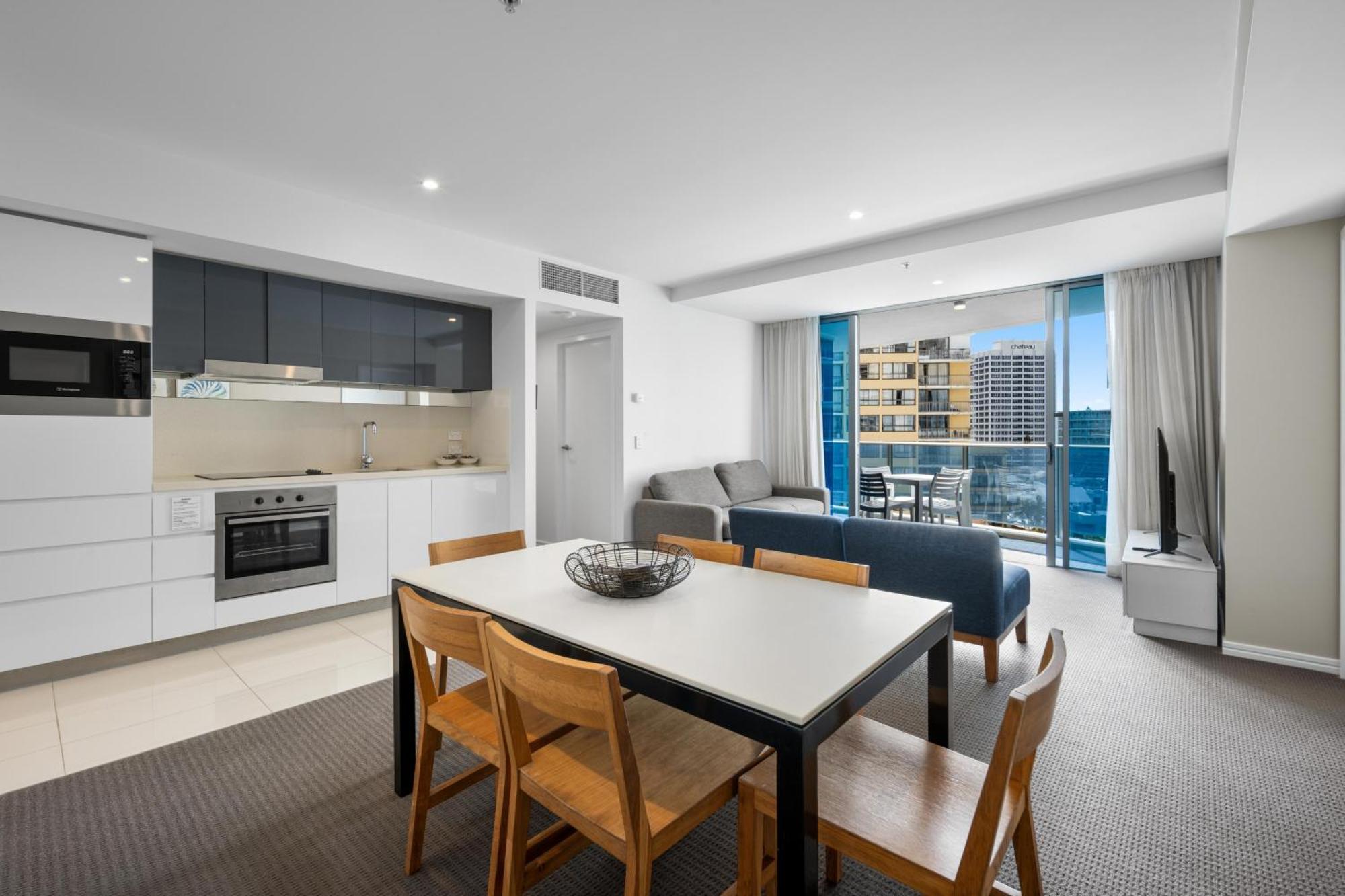 H-Residences Private Apartments - Hosted By Coastal Letting Gold Coast Exterior photo
